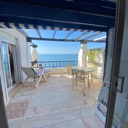 Beachfront Calahonda *